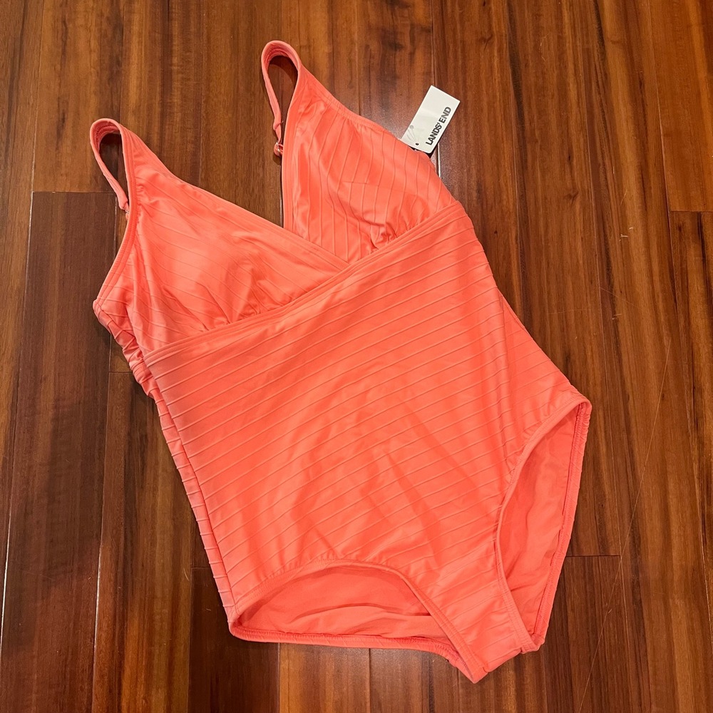 Lands End One-Piece Swimsuit Coral Orange Womens New NWT Size Large 14 /‎ 16